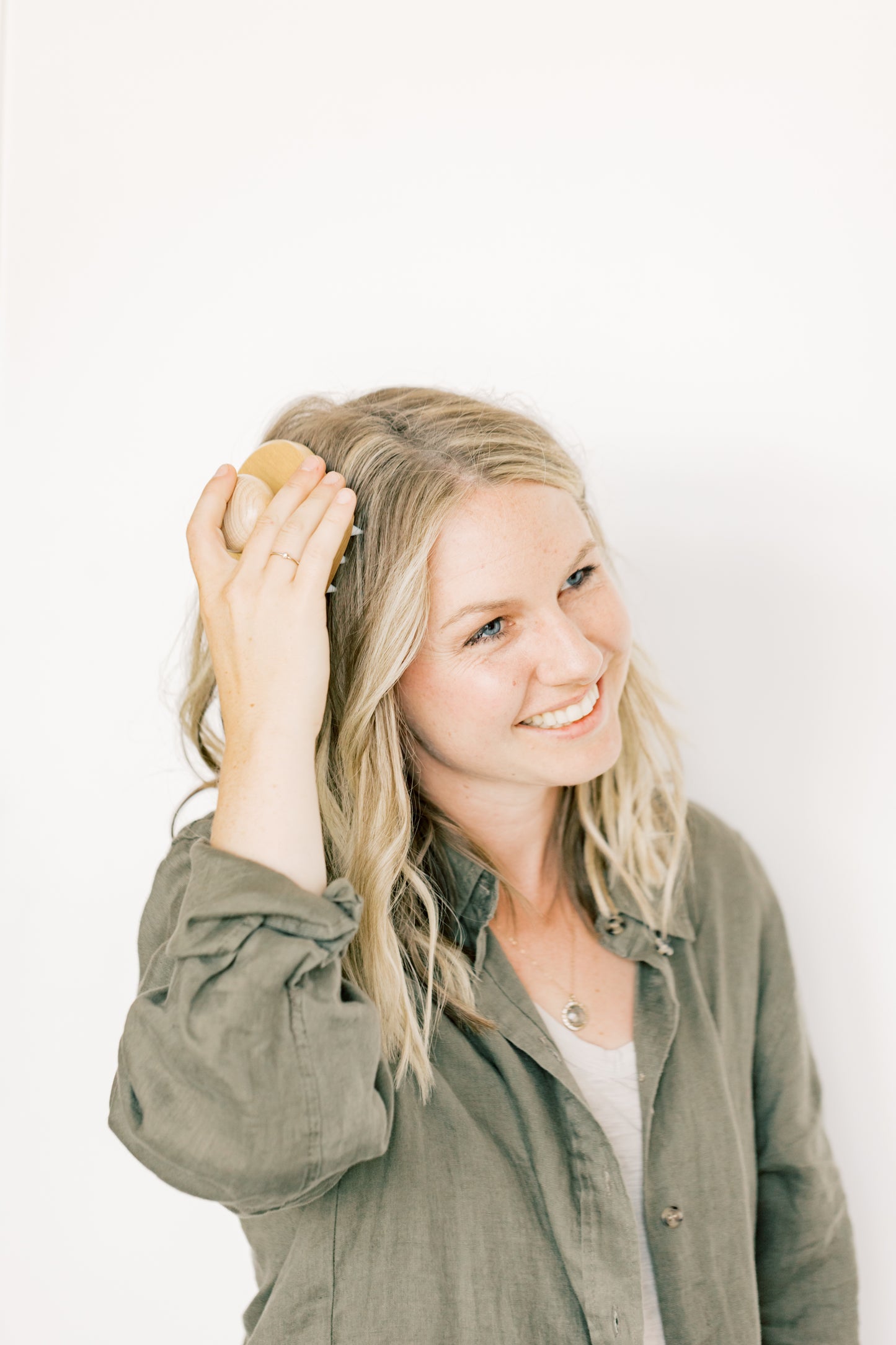 Scalp Massager Brush