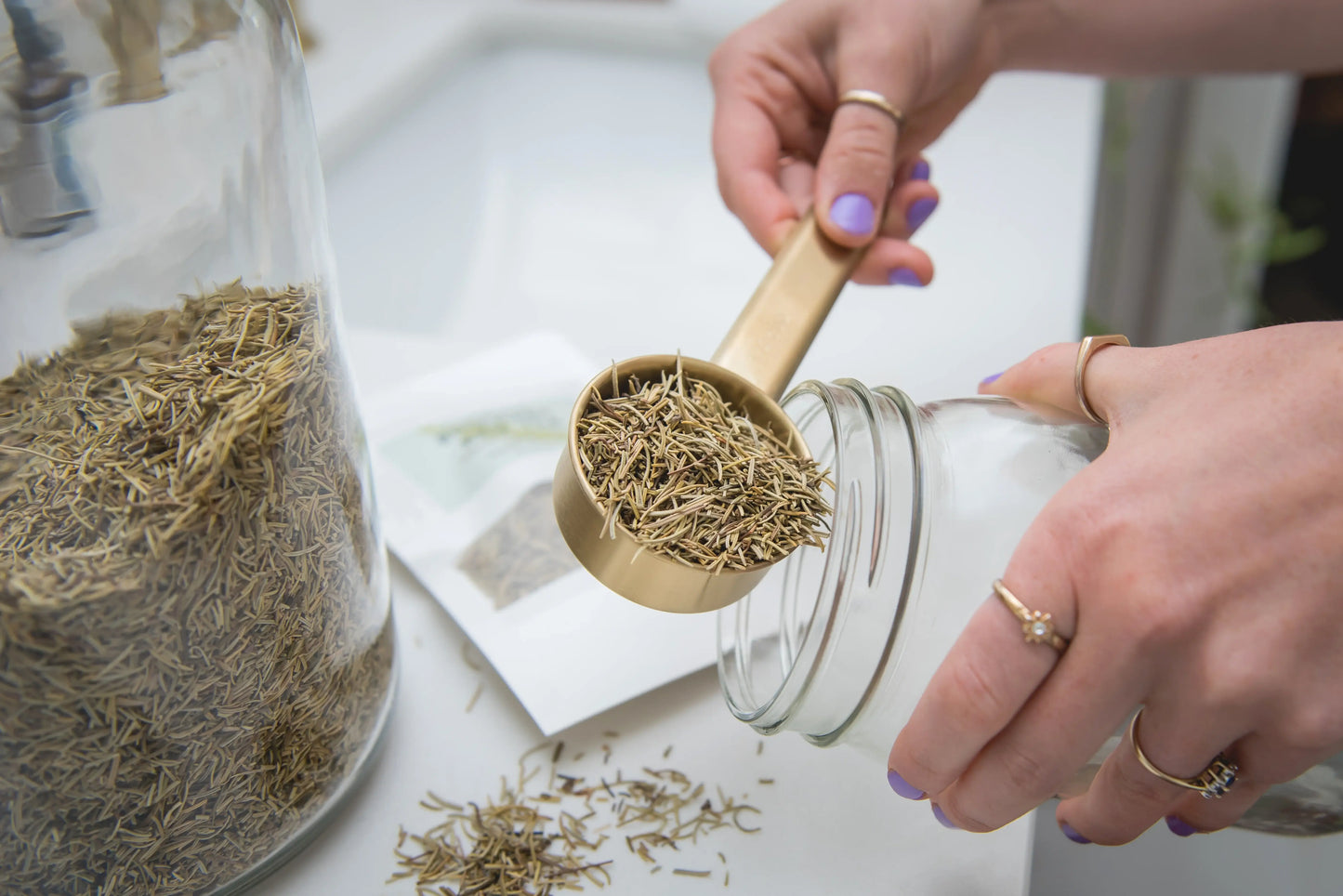 Rosemary Hair Tea Rinse: Natural Hair Growth And Soothing Scalp Treatment
